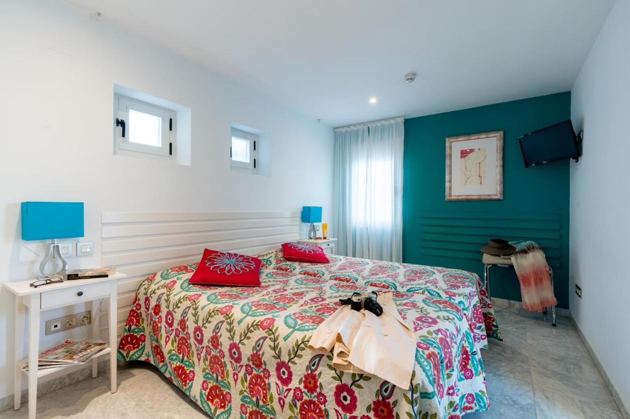 Sevilla Central Suites Apartamentos Puerta Jerez Exterior photo