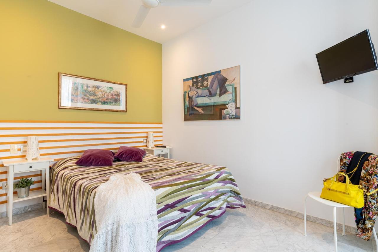 Sevilla Central Suites Apartamentos Puerta Jerez Exterior photo