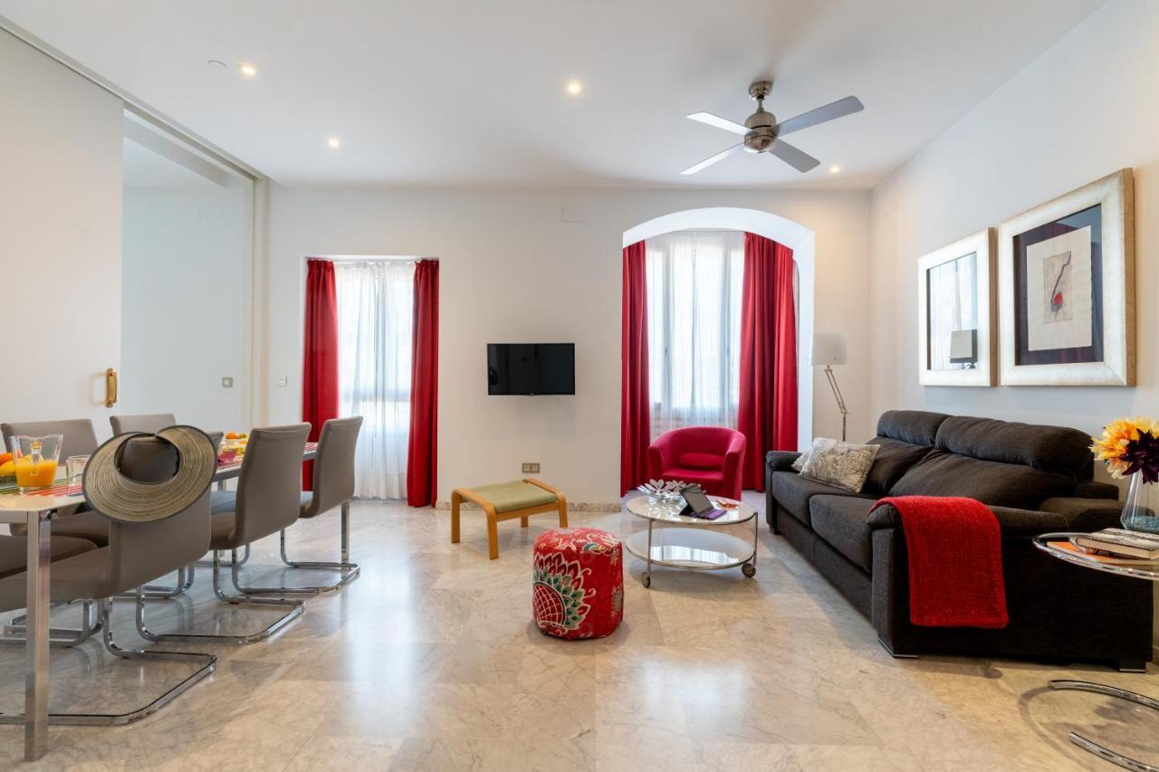 Sevilla Central Suites Apartamentos Puerta Jerez Exterior photo