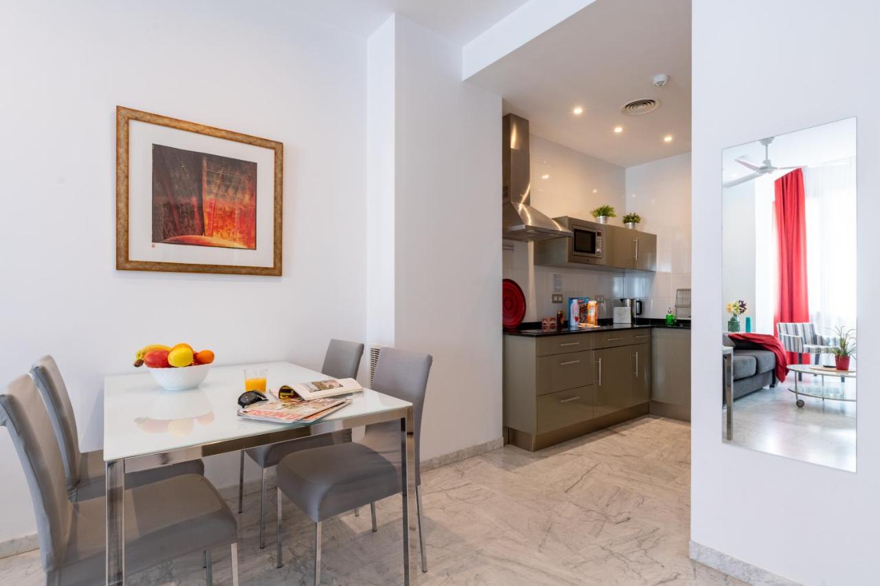 Sevilla Central Suites Apartamentos Puerta Jerez Exterior photo